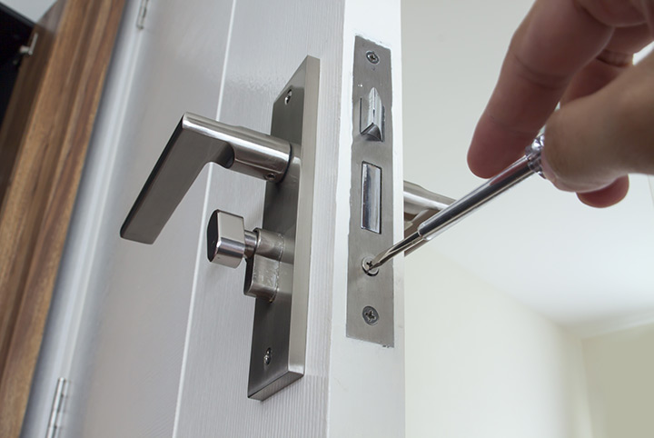 Our local locksmiths are able to repair and install door locks for properties in Brunswick Park and the local area.